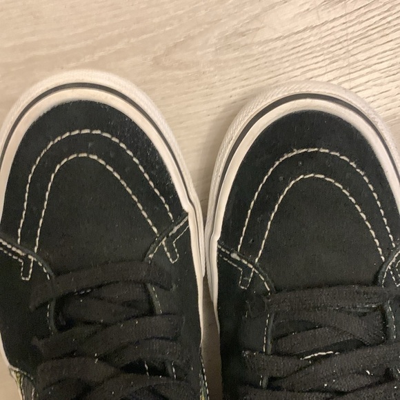 Super Rare Vans x Spongebob Squarepants Mike Gigliotti Sk8 Hi High Top Sneakers - Picture 4 of 14